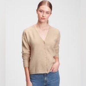 NWT GAP Forever Cozy V-Neck Cardigan Beige Size XL Neutral Button Down Cardigan